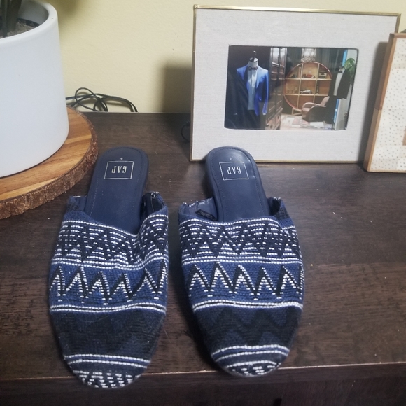 Gap Slides - Picture 4 of 4